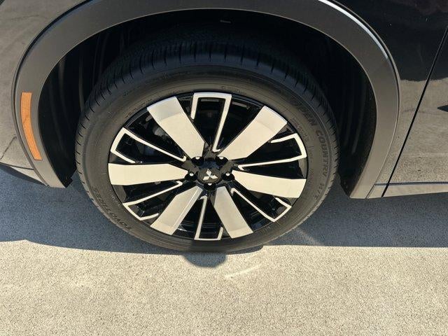 2025 Mitsubishi Outlander Platinum Edition S-AWC