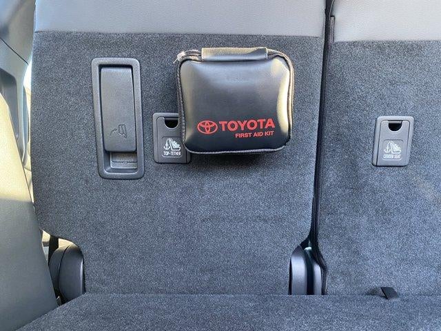 2025 Toyota Land Cruiser 4WD (GS)