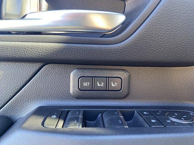 2025 Toyota Land Cruiser 4WD (GS)