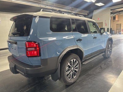 2025 Toyota Land Cruiser 4WD (Natl)