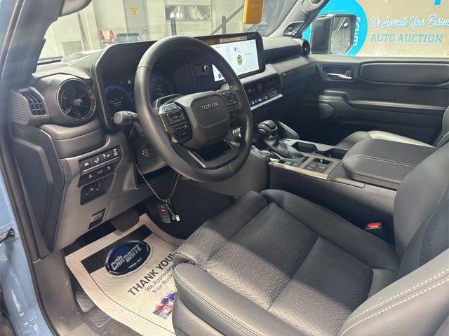 2025 Toyota Land Cruiser 4WD (Natl)