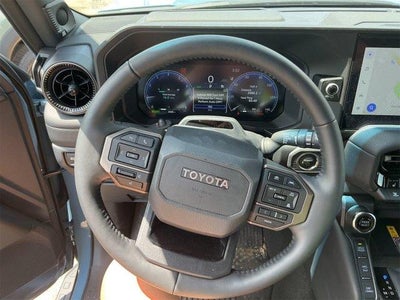 2025 Toyota Land Cruiser 4WD (Natl)