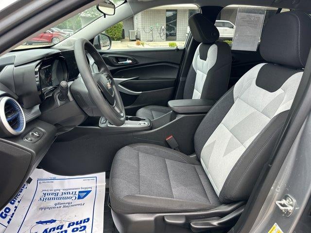 2024 Chevrolet Trax FWD 4dr LS
