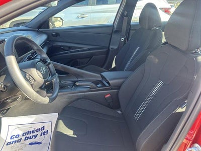 2025 Hyundai ELANTRA SEL Sport IVT