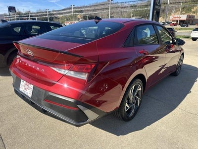 2025 Hyundai ELANTRA SEL Sport IVT