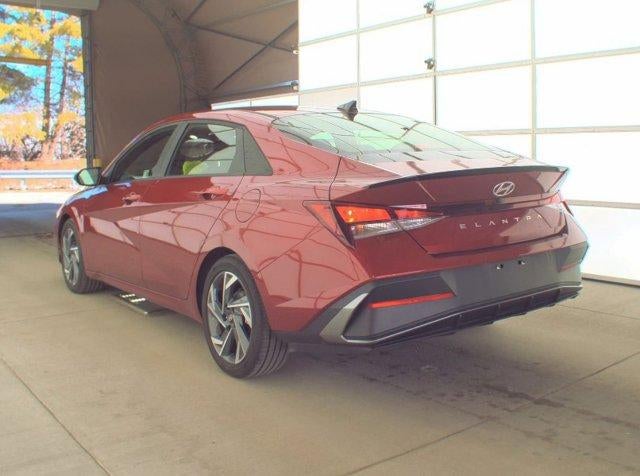 2025 Hyundai ELANTRA SEL Sport IVT