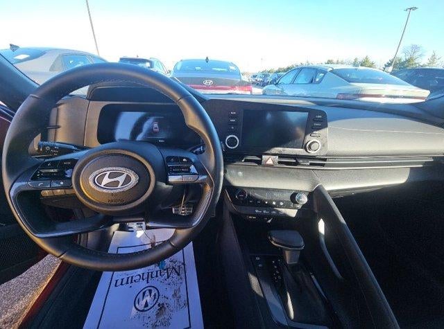 2025 Hyundai ELANTRA SEL Sport IVT