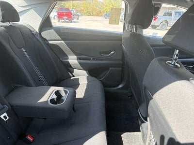 2025 Hyundai ELANTRA SEL Convenience IVT