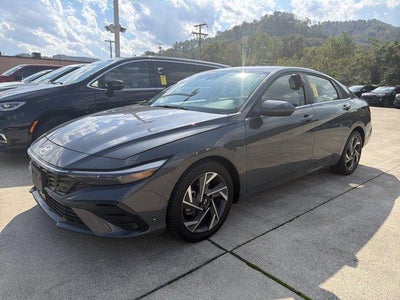 2025 Hyundai ELANTRA SEL Convenience IVT