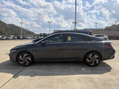 2025 Hyundai ELANTRA SEL Convenience IVT