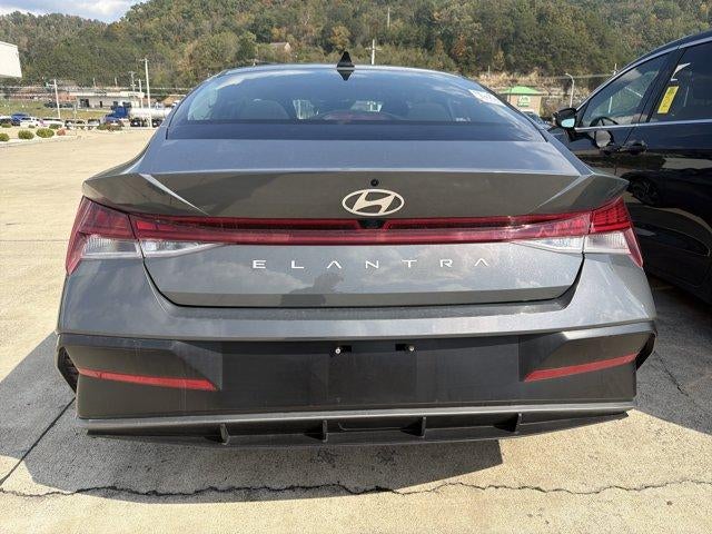 2025 Hyundai ELANTRA SEL Convenience IVT