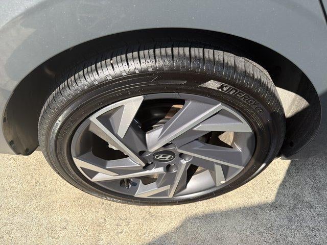 2025 Hyundai ELANTRA SEL Convenience IVT
