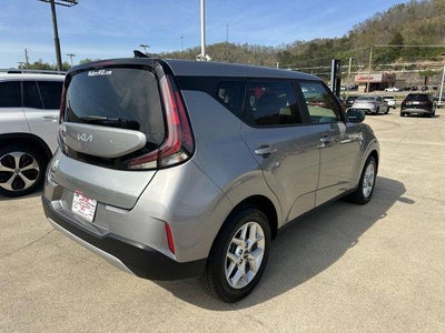 2025 Kia Soul LX FWD