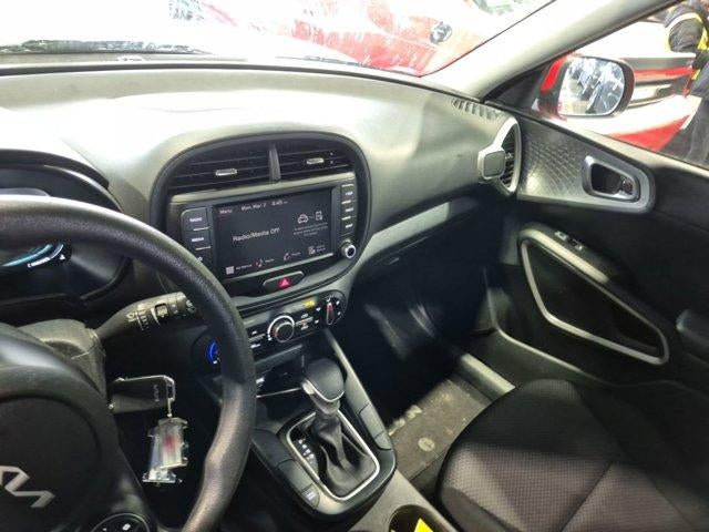 2024 Kia Soul LX IVT